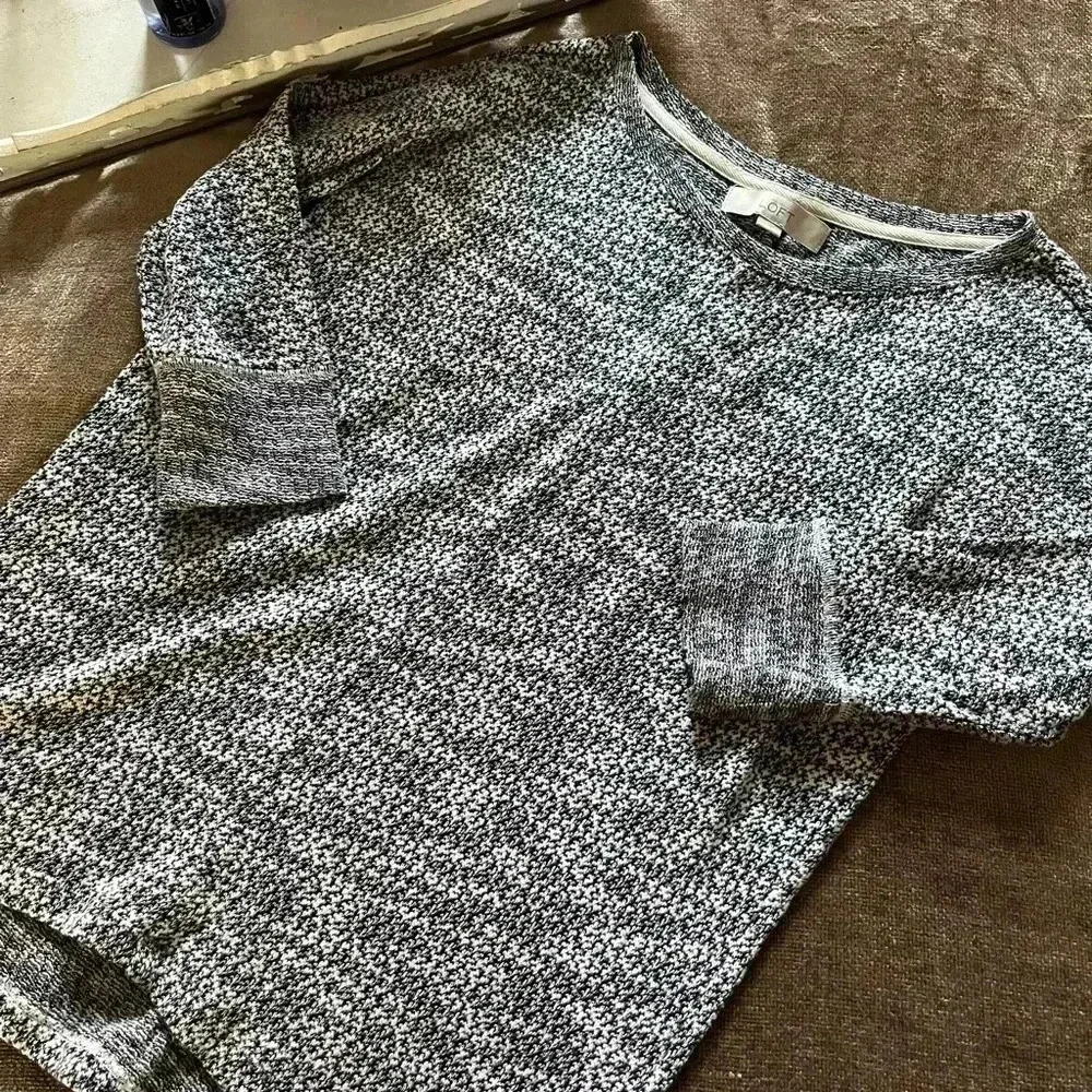 Ann Taylor LOFT Gray, Black & White Top